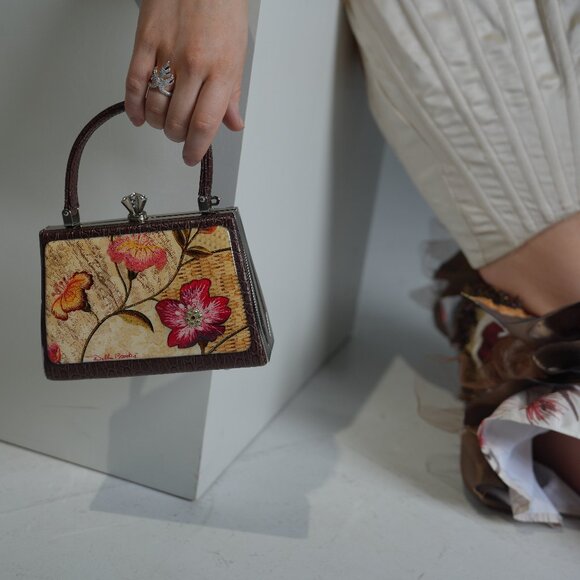 Debbie Brooks Brown Leather Yellow Floral Compact Handbag - Picture 1 of 6